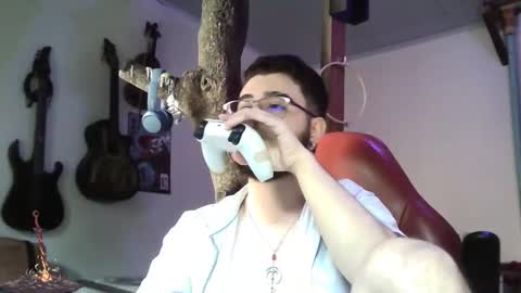 Snapshot of artorias_4 chatting on December 20, 2024, 6:24 pm artorias 4 online show from December 20, 2024, 6:24 pm