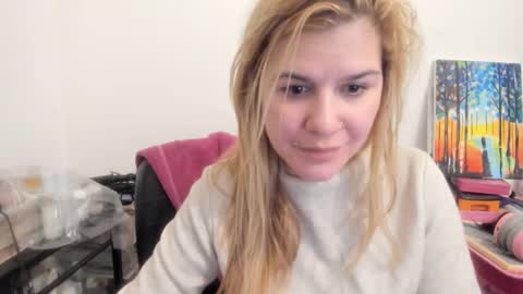 Snapshot of artsyandcraftsy_ chatting on February 3, 2026, 10:26 pm MIA online show from February 3, 2026, 10:26 pm