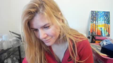 Snapshot of artsyandcraftsy_ chatting on February 8, 2026, 11:35 am MIA online show from February 8, 2026, 11:35 am