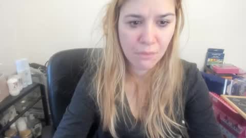 Snapshot of artsyandcraftsy_ chatting on February 16, 2026, 10:33 am MIA online show from February 16, 2026, 10:33 am