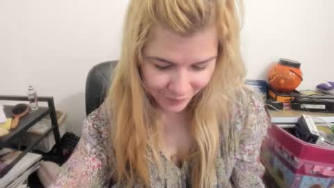 MIA online show from April 25, 2026, 11:13 am