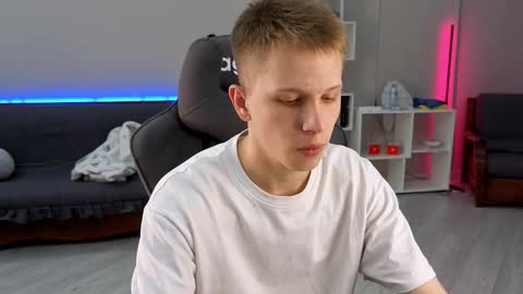 Snapshot of artycropp chatting on September 23, 2025, 4:54 pm Archie online show from September 23, 2025, 4:54 pm