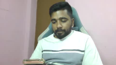 arunaru447 online show from December 22, 2025, 5:26 am