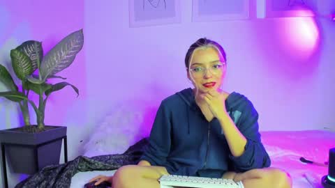 Snapshot of ary_cam230 chatting on January 27, 2025, 10:38 pm Zahaara online show from January 27, 2025, 10:38 pm