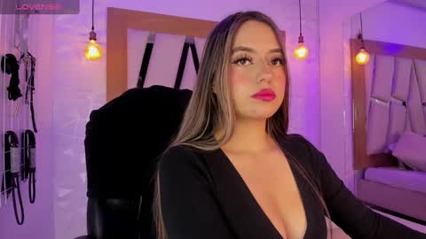 Snapshot of ary_cooper_ chatting on March 3, 2025, 11:55 am Ary Cooper online show from March 3, 2025, 11:55 am