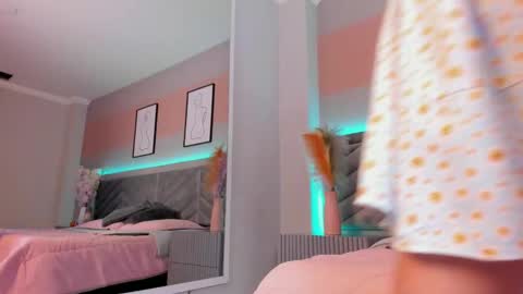 ARY THOMPSON online show from December 9, 2024, 8:33 pm