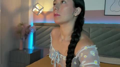 Snapshot of ary_thompson_ chatting on March 27, 2026, 12:27 pm ARY THOMPSON online show from March 27, 2026, 12:27 pm