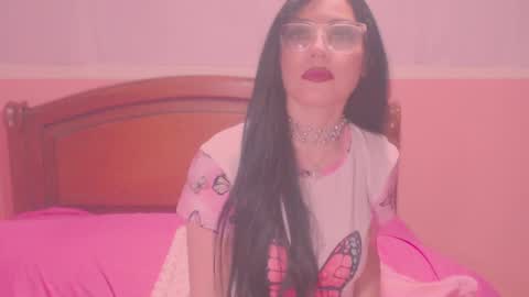 Snapshot of ary_z chatting on January 18, 2025, 4:48 am Ary online show from January 18, 2025, 4:48 am