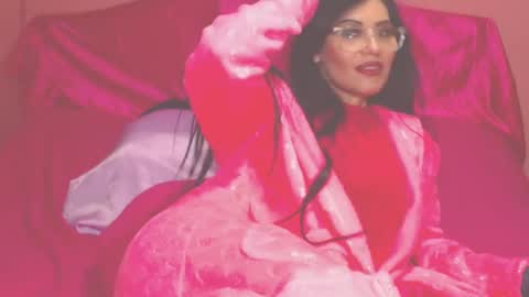 Snapshot of ary_z chatting on March 12, 2025, 5:57 am Ary online show from March 12, 2025, 5:57 am