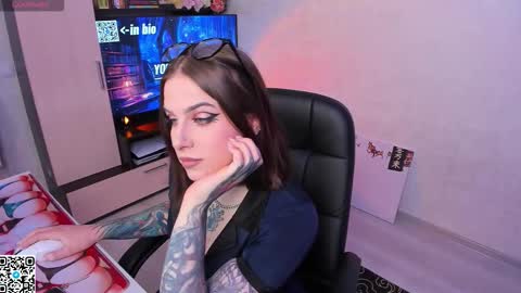 Snapshot of arya_deepthroat_queen chatting on September 14, 2025, 8:41 pm Arya Fn Talented Arya online show from September 14, 2025, 8:41 pm