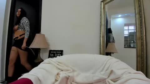 Snapshot of arya_lexa chatting on February 18, 2025, 11:55 am Arya online show from February 18, 2025, 11:55 am