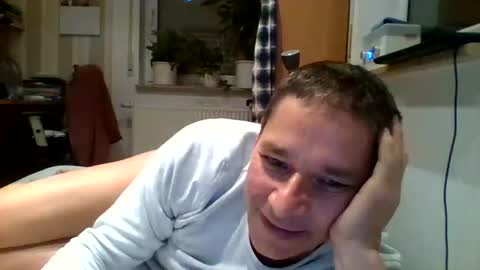 Snapshot of as660660 chatting on January 16, 2026, 11:42 pm as660660 online show from January 16, 2026, 11:42 pm