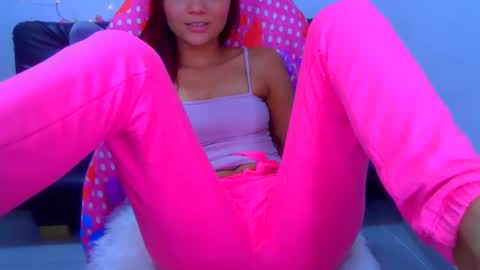 asa akiraaax online show from November 5, 2025, 7:58 pm