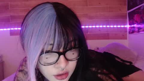 Asami  online show from March 1, 2025, 4:54 pm