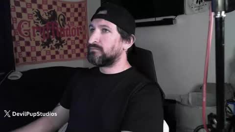devilPup75 online show from November 19, 2025, 4:56 am