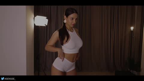 Call me Ann online show from March 5, 2025, 7:27 pm