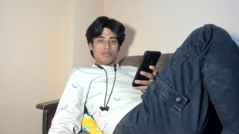 ash2730 online show from February 9, 2025, 1:56 pm