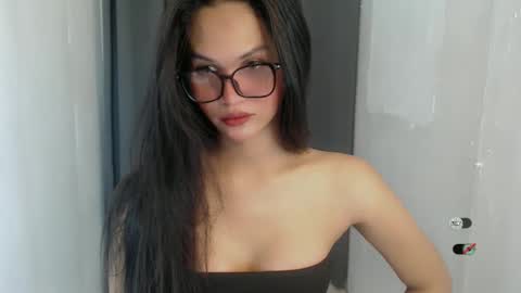 Snapshot of ash_sexdoll chatting on April 1, 2026, 4:57 am ASH online show from April 1, 2026, 4:57 am