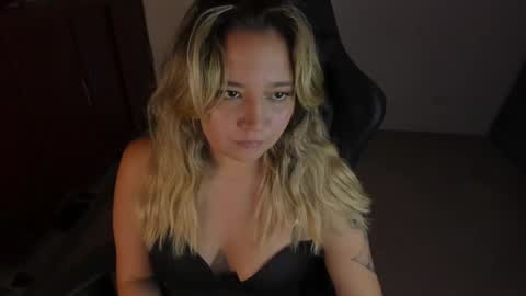 ash_smith1 online show from January 15, 2025, 10:46 pm