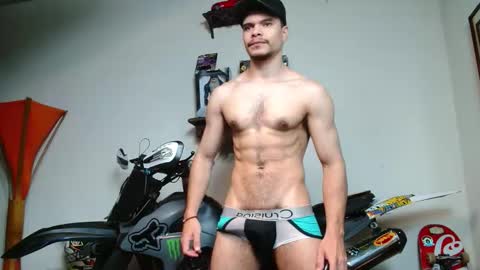 ash_wingrant online show from November 24, 2025, 11:37 pm