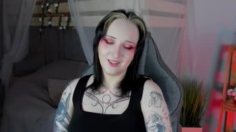 Snapshot of asheluck chatting on November 16, 2025, 11:21 pm AshleyAshe online show from November 16, 2025, 11:21 pm