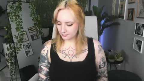 AshleyAshe  online show from May 15, 2026, 2:29 am
