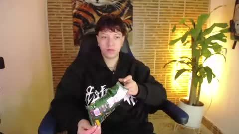 Snapshot of asher_addams__ chatting on July 25, 2026, 5:05 am asher_addams__ online show from July 25, 2026, 5:05 am