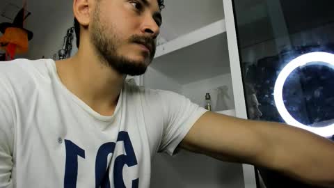 ashlan_king online show from November 15, 2025, 12:23 pm