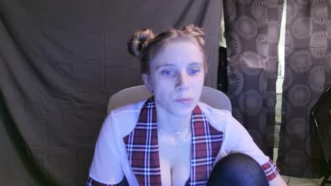 Snapshot of ashleewolfx chatting on December 31, 2024, 1:04 am Ashlee Wolf online show from December 31, 2024, 1:04 am