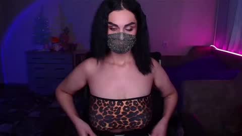   Yasmina   online show from January 12, 2025, 8:14 am