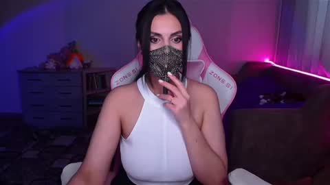   Yasmina   online show from February 25, 2025, 5:08 am