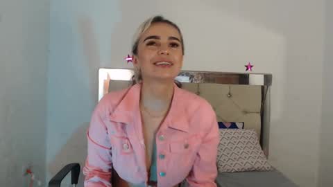 ashley__tylor online show from February 28, 2025, 4:43 am