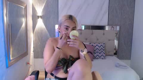ashley__tylor online show from June 11, 2026, 4:38 pm
