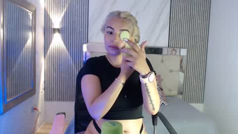 ashley__tylor online show from July 11, 2026, 7:49 pm
