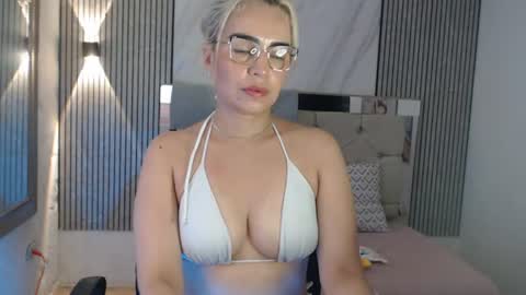 ashley__tylor online show from July 28, 2026, 4:50 pm