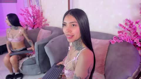 ashley_blum_ online show from April 4, 2026, 11:51 am