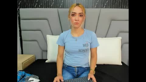 ashley_miller26 online show from June 1, 2026, 11:23 am