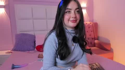 Snapshot of ashley_petit chatting on July 23, 2026, 1:20 pm ashley_petit online show from July 23, 2026, 1:20 pm