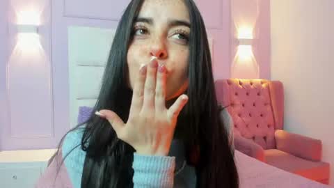 Snapshot of ashley_petit chatting on July 28, 2026, 1:32 pm ashley_petit online show from July 28, 2026, 1:32 pm