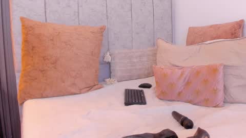 Camila online show from January 29, 2025, 2:30 am