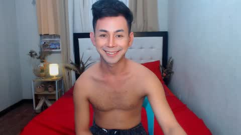 Snapshot of ashley_slutty chatting on December 16, 2024, 1:31 am ashley online show from December 16, 2024, 1:31 am