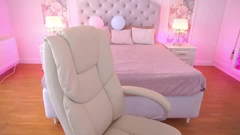 ashleybaee online show from May 29, 2026, 11:30 am
