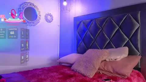 Snapshot of ashleybrend chatting on November 27, 2025, 8:33 pm CAMILA online show from November 27, 2025, 8:33 pm