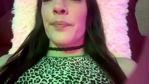 Snapshot of ashleyshyne69 chatting on January 10, 2025, 4:22 am Ashley online show from January 10, 2025, 4:22 am