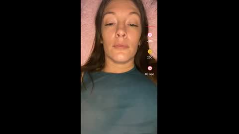 Snapshot of ashleyshyne69 chatting on September 17, 2025, 11:01 am Ashley online show from September 17, 2025, 11:01 am