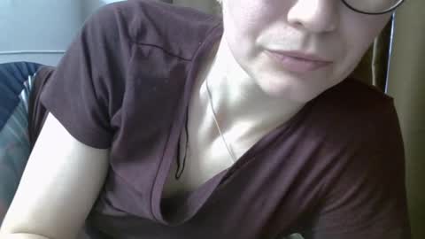 Ashley online show from March 7, 2025, 10:02 am