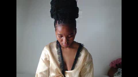 ashleyt255 online show from November 18, 2025, 4:22 pm