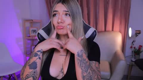 Ashley Lauren online show from September 18, 2025, 4:14 am