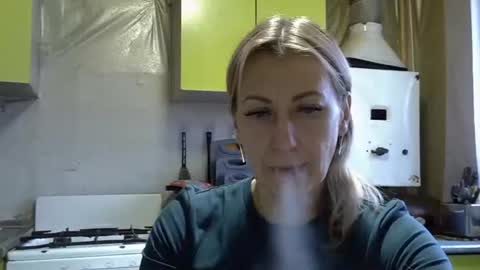 Snapshot of ashleyxhoney chatting on October 22, 2025, 7:19 am AshleyXHoney online show from October 22, 2025, 7:19 am