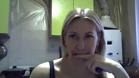 Snapshot of ashleyxhoney chatting on December 2, 2025, 7:03 am AshleyXHoney online show from December 2, 2025, 7:03 am